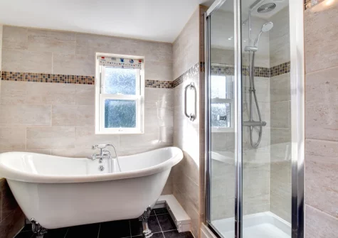 The bathroom at Mount View, Penzance