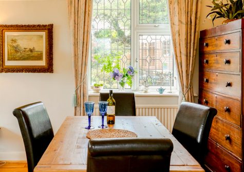 The dining area at Muddykins Cottage, Muddiford