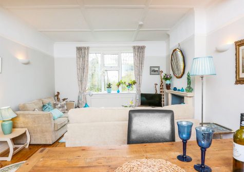 The dining area at Muddykins Cottage, Muddiford