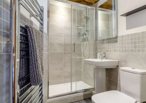 Bedroom #1 en-suite shower room at Mulberry, South Torfrey Farm, Golant