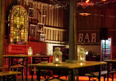 Silo, the on-site bar at South Torfrey Farm is open every Friday from March to October, for drinks & food