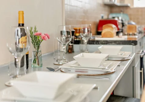 The dining area at Mullion Kingfisher, Mullion Cove