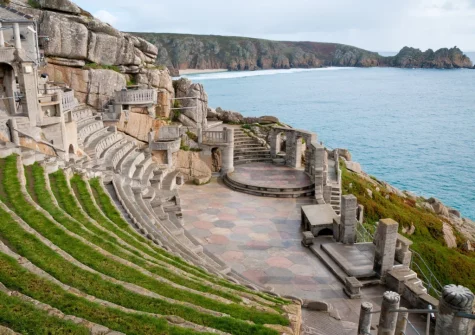 Munnings Barn at Tregurnow Farm is ideally located for a visit to the world-famous Minack Theatre
