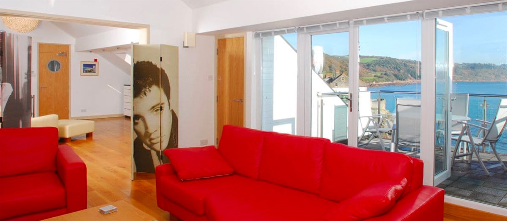 My View is a stunning detached house perched above the beach in the tranquil village of Cawsand. This is a fantastic 5-star property that is decorated to an amazing standard and comes complete with its own indoor pool, spa pool and sauna.