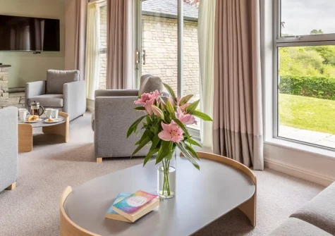 Nampara 17 is a stylish three-bedroom cottage within a prestigious 450-acre estate in South Cornwall. Enjoy complementary health club access, beautiful grounds, and convenient proximity to South Cornwall's finest attractions. Ideal for families.