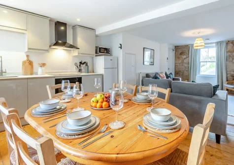 The kitchen & dining area at Neptune Cottage, St Ives