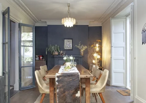 The dining room at Newton Cross House, Newton Tracey
