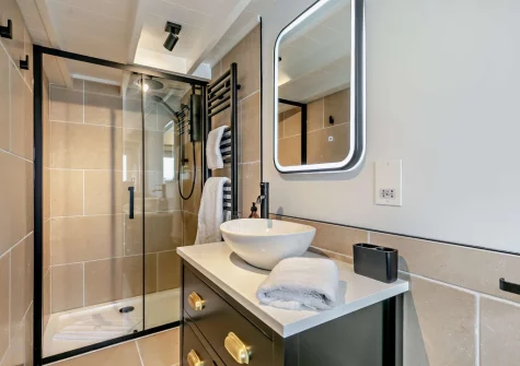 The shower room at Night's Catch, Porthleven