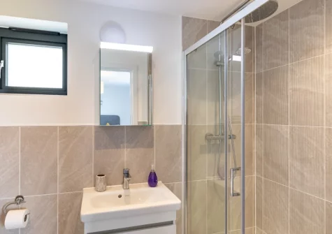 Bedroom #1 en-suite shower room at No.36 By The Beach, Westward Ho!