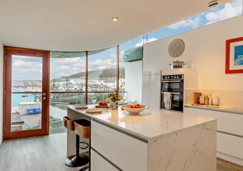 The kitchen & dining island at No4 The Ho, Westward Ho!