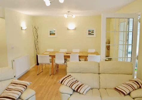 The living & dining area at North Shore, Crantock