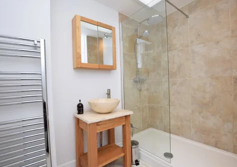 The shower room at Number 3, Appledore