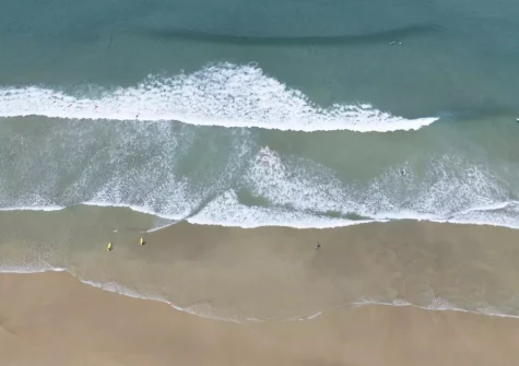 The golden sands, wild Atlantic swells & consistent crashing waves of Fistral Beach have gained it prominence over the years as the home of British surfing