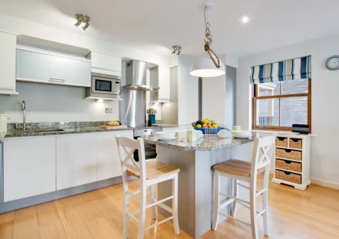 The kitchen at Number Six, The Creekside, Looe