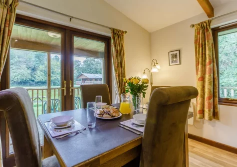 The dining area at Oak at Waldon Valley Lodges, Bradworthy