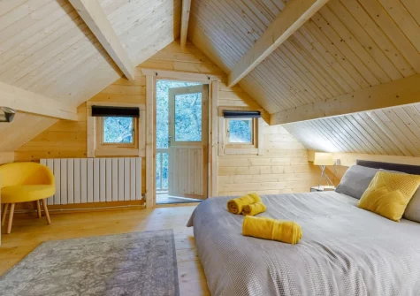 Bedroom #1 at Oak Cabin at Hilton Wood, Whitstone