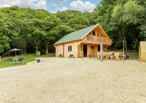 Oak Cabin is situated in a calm woodland setting only shared with one other accompanying cabin