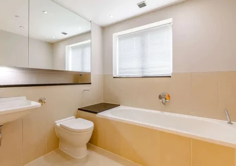 The bathroom at Ocean Bay, Westward Ho!