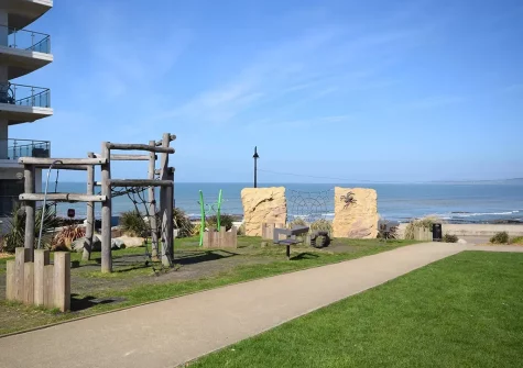 Outside Ocean Bay, Westward Ho!