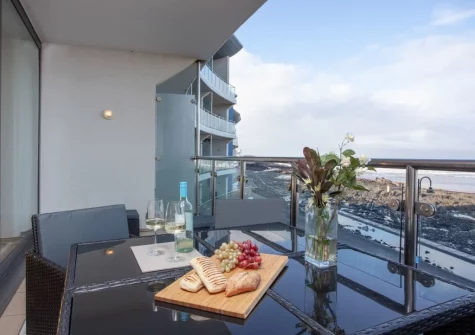 The balcony & alfresco dining area at Ocean Serenity, Westward Ho!