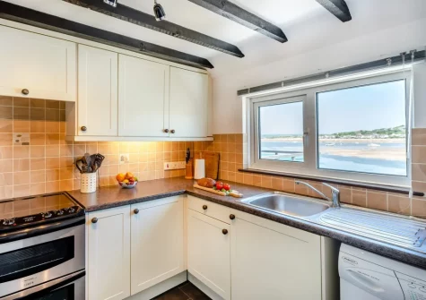 The kitchen at Old Brewhouse 2, Appledore