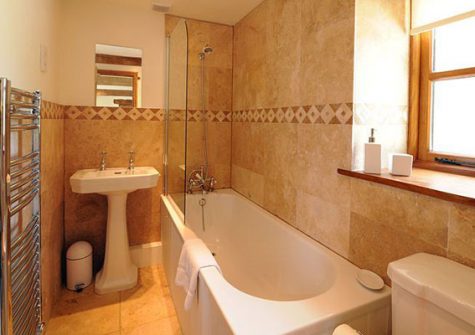 The bathroom @ The Old Dairy, Park Mill Farm