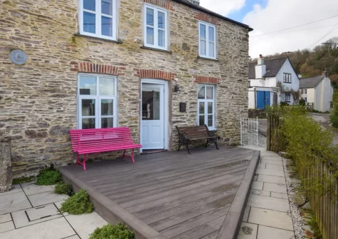 The patio & outdoor sitting area at Old Post Office, Golant