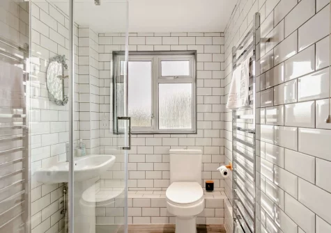 The shower room at Old Spot, Westward Ho!