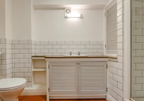 The shower room at Olive Cottage, Penryn