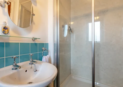 Bedroom #1 en-suite shower room at Oriel Cottage, Muddiford