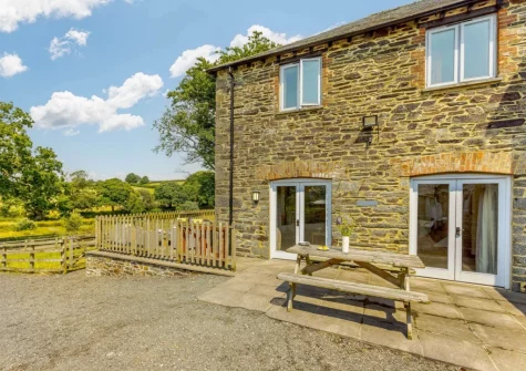 Otter Barn Lakes is a wonderful barn conversion, lovingly fitted & furnished, boasting an array of original features