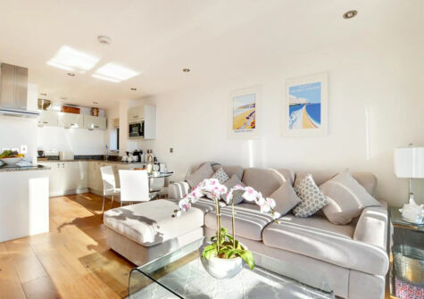The living area at Over The Blue Sea, Saunton