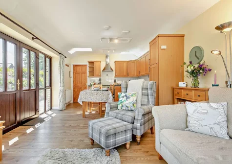 The living area at Owlets, St Eval
