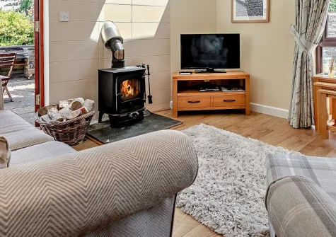 Owlets, St Eval is a charming single-storey barn conversion offering a luxurious super-king bedroom, open-plan living with wood burner, and private patio. Perfectly positioned to explore Cornwall's spectacular beaches, coastal paths & attractions.