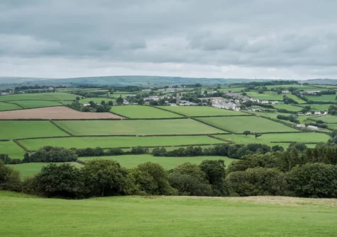 You have access to a 6 acre field to exercise dogs & enjoy a lovely walk to the lake
