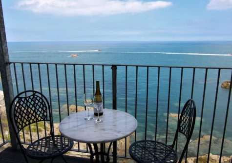 The balcony & outdoor sitting area at Oystercatchers, Ilfracombe