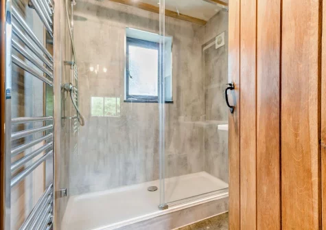The shower room at Padstow Wagon House, Padstow