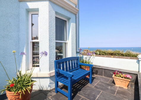 The front terrace at Panoramic Cottage, Brixham