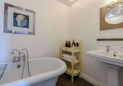 Bedroom #2 en-suite bathroom at Park Gate Stables, Tawstock