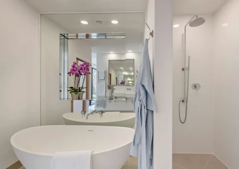 The bathroom at Peace Cottage, Riverview, Bere Alston