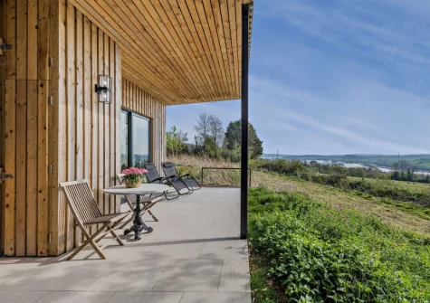 The patio terrace & outdoor sitting area at Peace Cottage, Riverview, Bere Alston