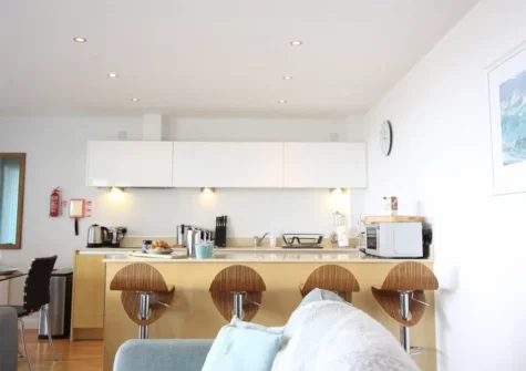 The breakfast bar & kitchen at Pearl Three, Newquay