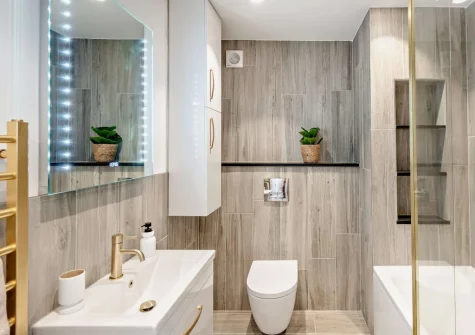 The bathroom at Pebble Bay, Westward Ho!