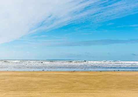 Pebble Bay is an ideal base for spending lazy day on sandy Westward Ho! Beach