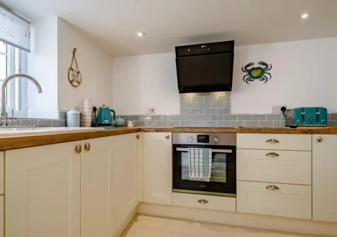 The kitchen at Pebble Cottage, Bude