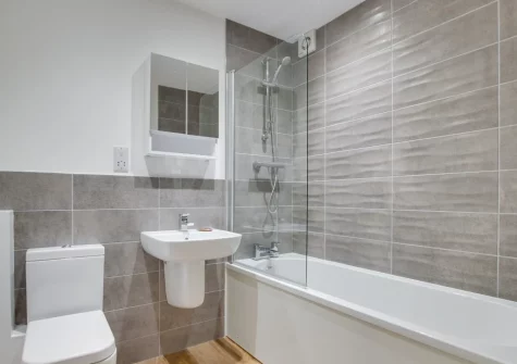 The bathroom at Pebble House, Newquay