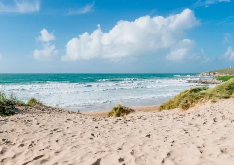 Pebble House is an ideal base for visiting many of Newquay's beautiful golden sand beaches