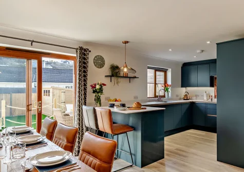 The kitchen & dining area at Pebbles, Portreath