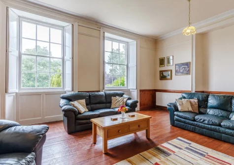 The living room at Pendavey Farm House, Sladesbridge