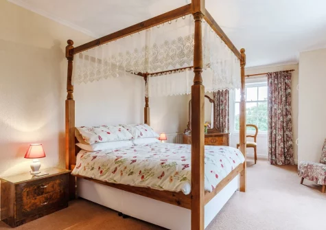 Bedroom #1 at Pendavey Farm House, Sladesbridge